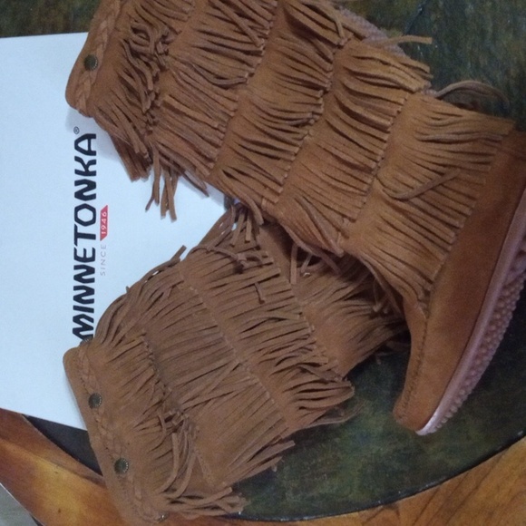 Minnetonka 5 layer fringe - Picture 1 of 6